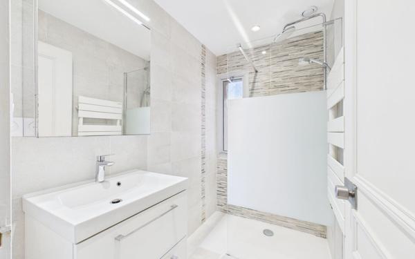 Maison à vendre    7 pièces •  Saint-Marcellin