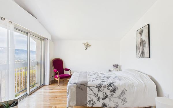 Maison à vendre    7 pièces •  Saint-Marcellin