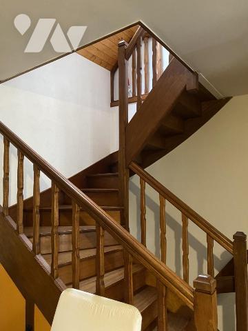 PONT- FARCY MAISON DE BOURG AVEC TERRAIN CLOS