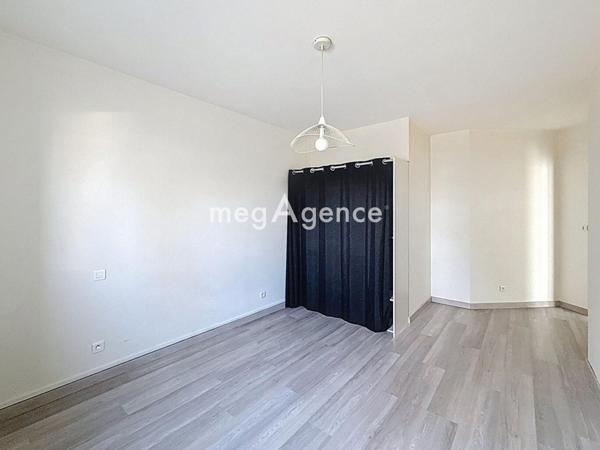 Maison à DECINES-CHARPIEU, 69150 - 4 pièces 105m²