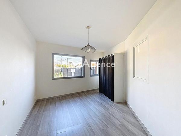 Maison à DECINES-CHARPIEU, 69150 - 4 pièces 105m²