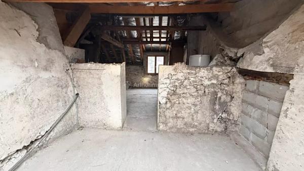 Vente                                                      Maison
                        
                     4 pièces                      86 m2                     à Vaires-sur-Marne