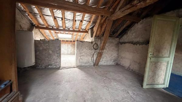 Vente                                                      Maison
                        
                     4 pièces                      86 m2                     à Vaires-sur-Marne