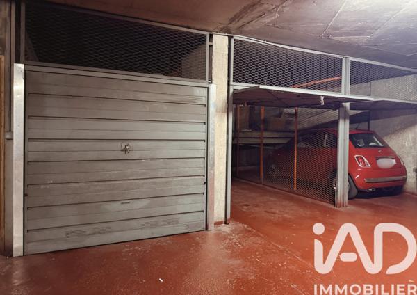 Parking à vendre 12 m² Paris 17