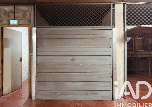 Parking à vendre 12 m² Paris 17