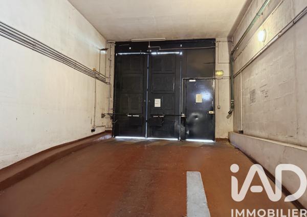 Parking à vendre 12 m² Paris 17