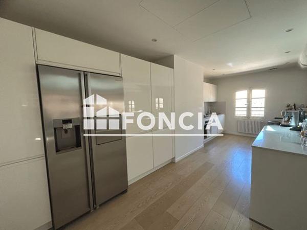 Location Appartement 5 pièces 210.19 m² - 25 RUE FERNAND DOL Aix En Provence 13100