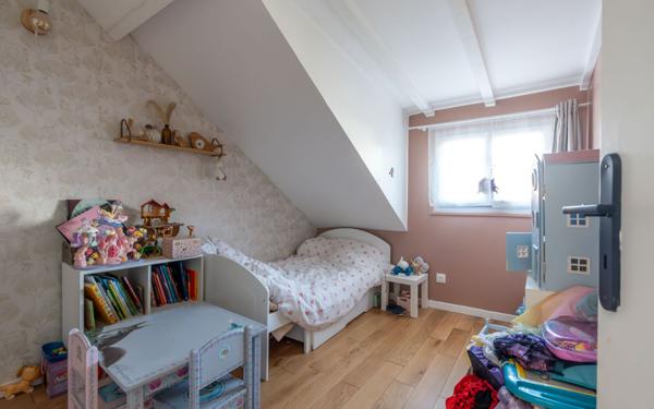 Maison à vendre    5 pièces • 85 m2 Saint-Maur-des-Fossés