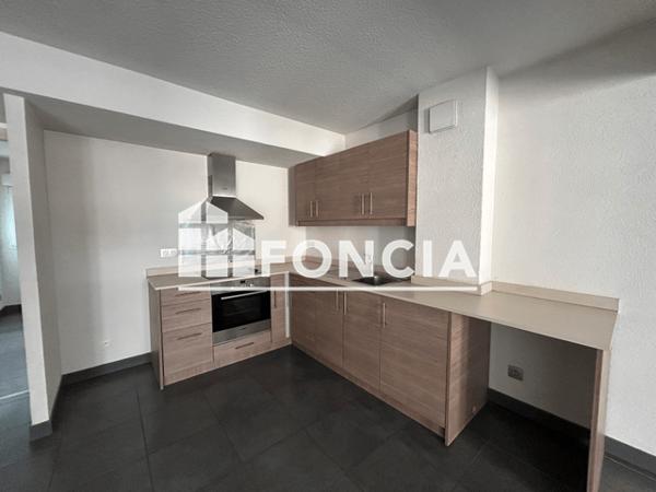 Location Appartement 3 pièces 73 m² - 140 RUE DU MONT JOLY Sallanches 74700