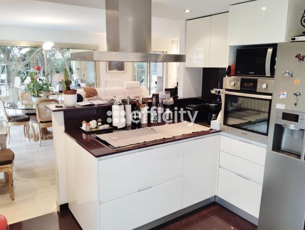 Appartement 3 pièces - 98 m² Bien prestige