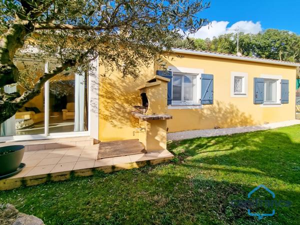 Maison de PLAIN-PIED de 125m² avec 4 pièces + un Garage de 36m² sur un Terrain de 700m²