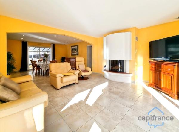 Maison de PLAIN-PIED de 125m² avec 4 pièces + un Garage de 36m² sur un Terrain de 700m²