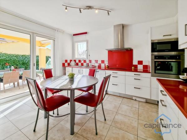 Maison de PLAIN-PIED de 125m² avec 4 pièces + un Garage de 36m² sur un Terrain de 700m²