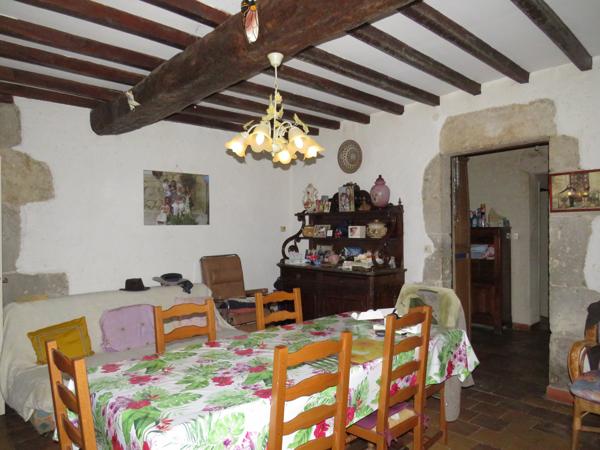 DOMAINE EN PIERRE