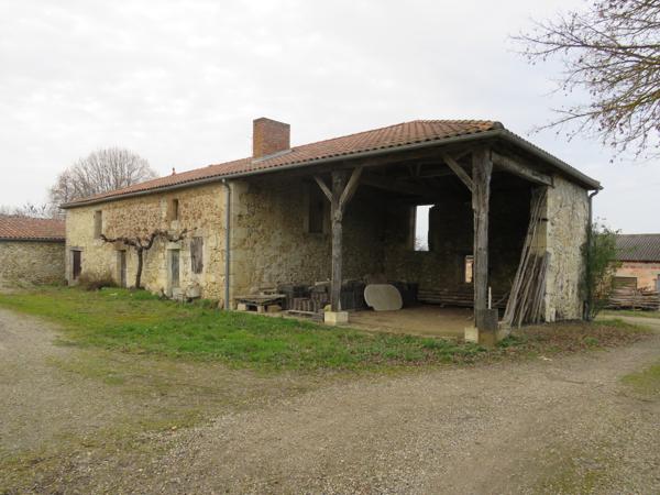 DOMAINE EN PIERRE