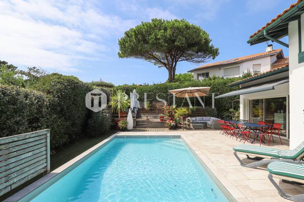 VILLA CRIN BLANC – CHIBERTA PROCHE BIARRITZ, MAISON A LOUER AVEC PISCINE, PLAGE A PIED – 8-10 PERSONNES, ANGLET