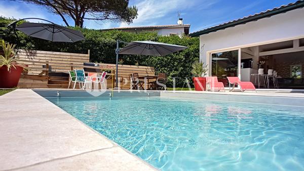 VILLA CRIN BLANC – CHIBERTA PROCHE BIARRITZ, MAISON A LOUER AVEC PISCINE, PLAGE A PIED – 8-10 PERSONNES, ANGLET