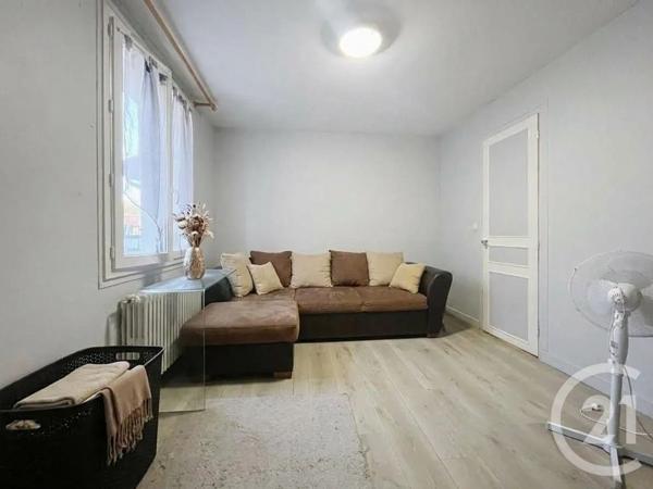 Appartement F7 à vendre  7 pièces - 147,21 m 2   CORBEIL ESSONNES  - 91