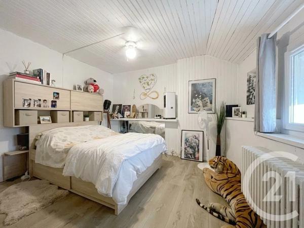 Appartement F7 à vendre  7 pièces - 147,21 m 2   CORBEIL ESSONNES  - 91
