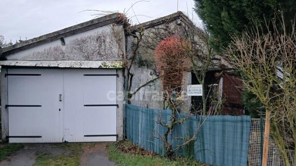 Maison de campagne à vendre 4 pièces SAINT PLAISIR (03)
