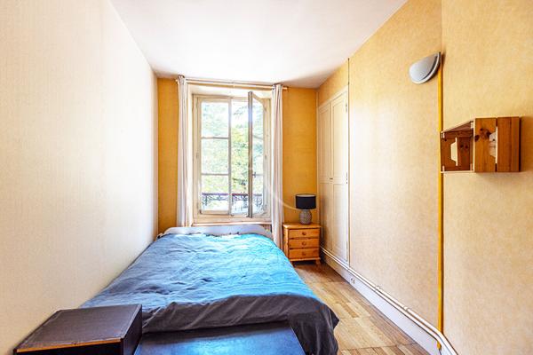 Appartement Paris 4 pièce(s) 61.48 m2