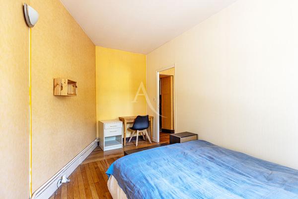 Appartement Paris 4 pièce(s) 61.48 m2