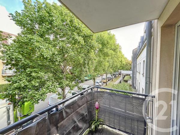 Appartement F2 à vendre  2 pièces - 40,66 m 2   BUSSY ST GEORGES  - 77