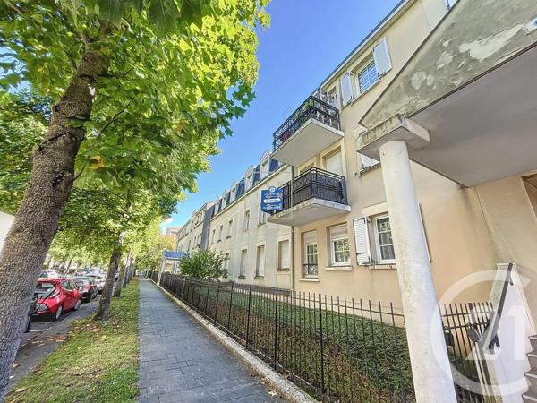 Appartement F2 à vendre  2 pièces - 40,66 m 2   BUSSY ST GEORGES  - 77