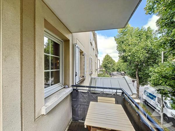 Appartement F2 à vendre  2 pièces - 40,66 m 2   BUSSY ST GEORGES  - 77