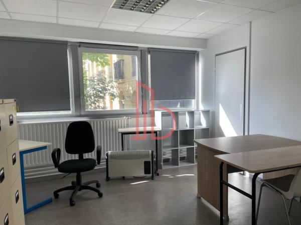 Bureau de 626 m² à louer à Bordeaux Boulevards