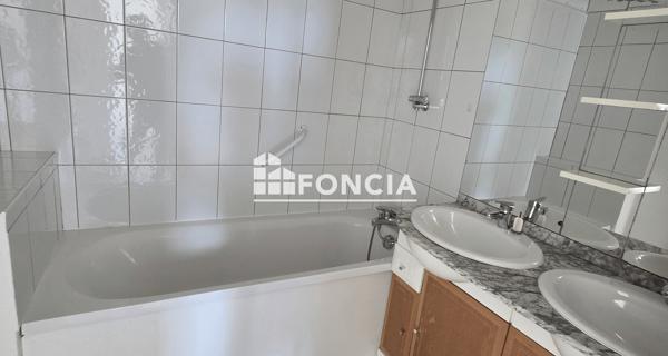 À vendre Appartement 3 pièces 70.32 m² - Valensole 04210