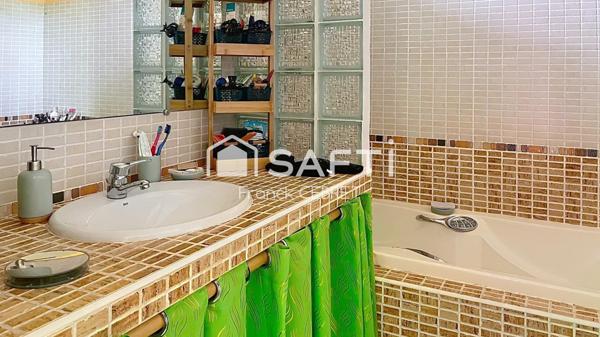 Villa de 4 pièces plus maison de 2 pièces