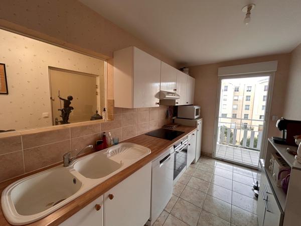 APPARTEMENT LOUE EN CENTRE VILLE