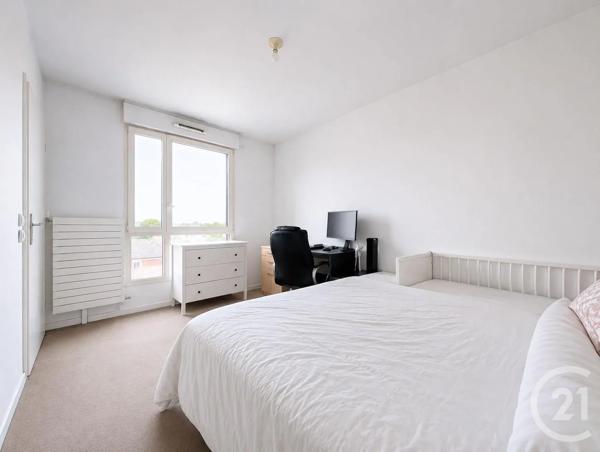 Appartement F2 à vendre  2 pièces - 46,20 m 2   SURESNES  - 92