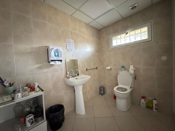 LOCAL COMMERCIAL - FONLABOUR