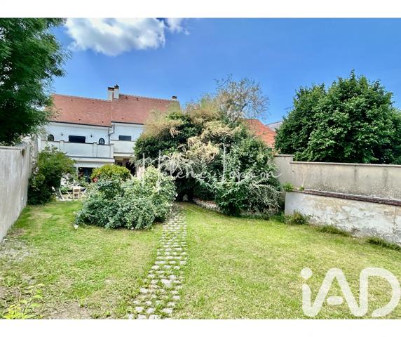 Maison à vendre 9 pièces 229 m² Groslay
