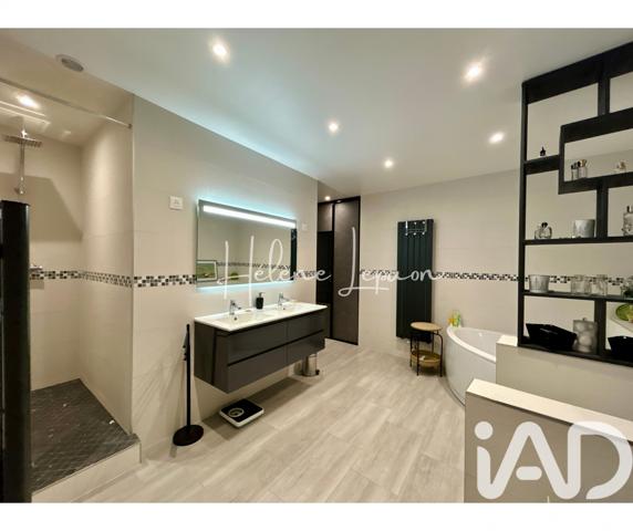 Maison à vendre 9 pièces 229 m² Groslay