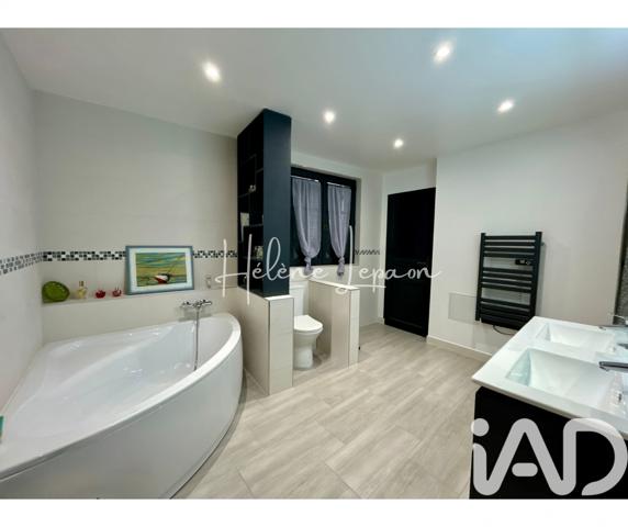 Maison à vendre 9 pièces 229 m² Groslay