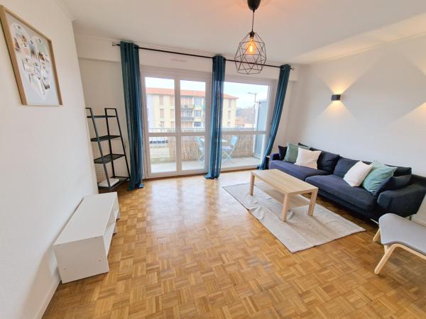 COLOCATION d une Chambre meublée sur OULLINS - Tout est compris ! Disponible !