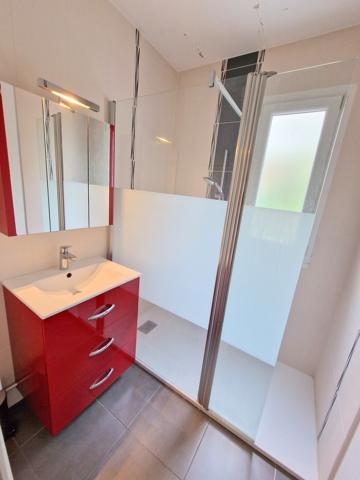 COLOCATION d une Chambre meublée sur OULLINS - Tout est compris ! Disponible !
