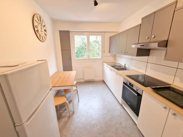 COLOCATION d une Chambre meublée sur OULLINS - Tout est compris ! Disponible !