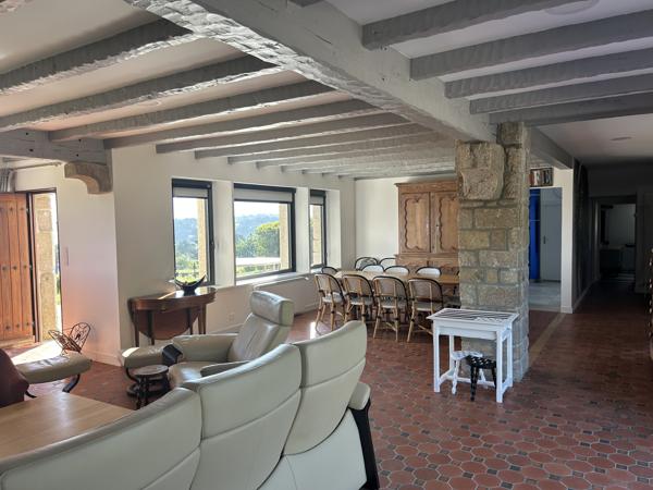 Maison 10 pièce(s) 6 chambre(s) 204 m²