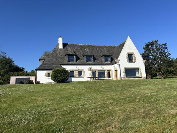 Maison 10 pièce(s) 6 chambre(s) 204 m²