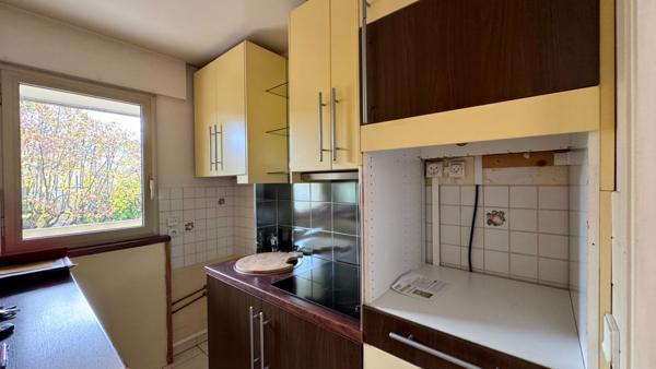 CENTRE VILLE LE PERREUX - DEUX PIECES 43m² avec terrasse