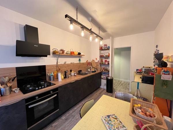 T2 EN RDC DANS RESIDENCE SECURISEE