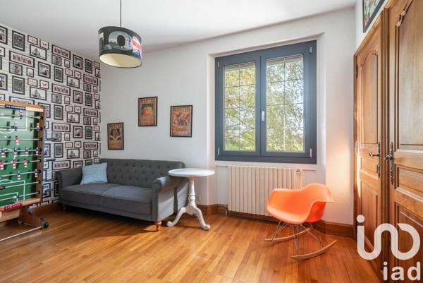 Maison 9 pièces de 333 m² à La Buisse (38500)