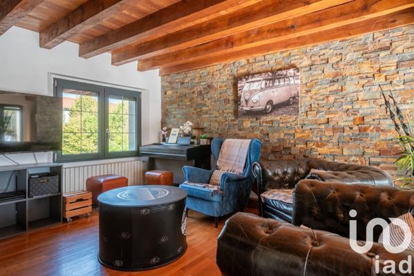 Maison 9 pièces de 333 m² à La Buisse (38500)