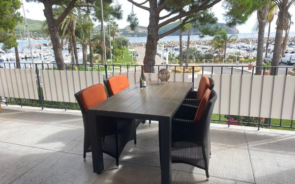 Appartement à vendre    2 pièces • 48 m2 Saint-Cyr-sur-Mer