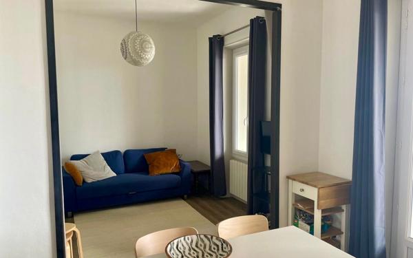 Appartement à vendre    2 pièces • 48 m2 Saint-Cyr-sur-Mer