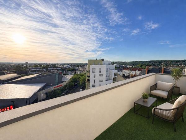 EXCLUSIVITÉ - Appartement d'exception au dernier étage avec terrasse panoramique de 30 m² - Mantes-la-Jolie Centre